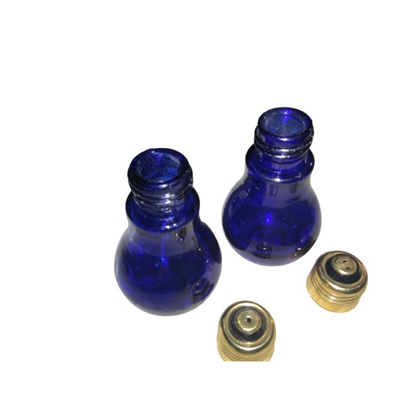 Blue Light Bulb Salt & Pepper Shaker Set - Picture 10 of 14